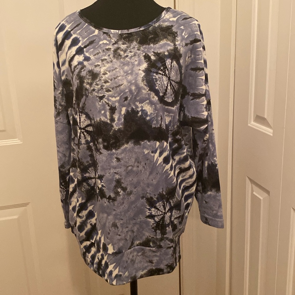 NWT Papillon Top